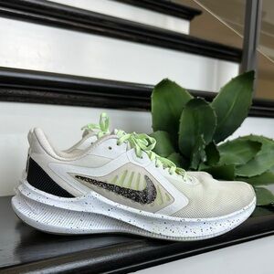 Nike Revolution 6 Next Nature Running Shoes White Volt Speckle Women’s Size 7